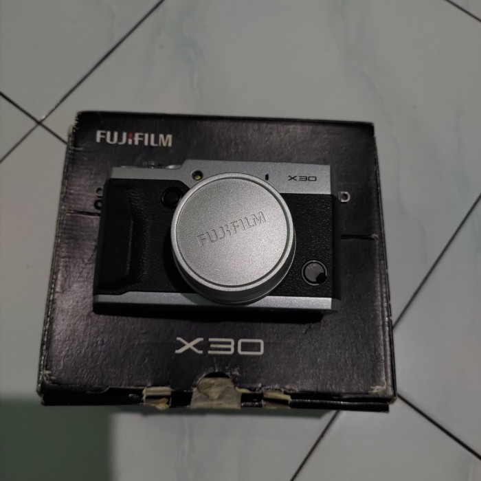 Fujifilm X30 Resmi New