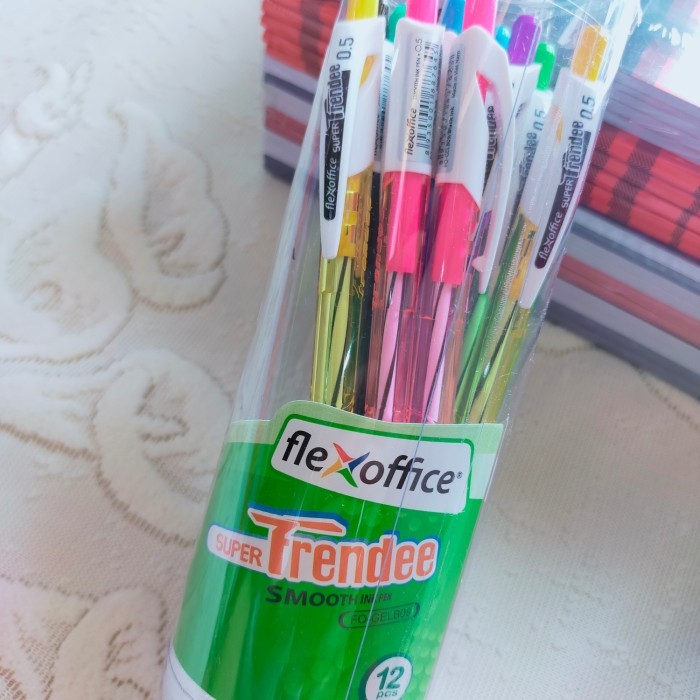 

Terbaru Pulpen Flex Office Trendee # Black # Gel 0.5 # 12 pcs 100% ori