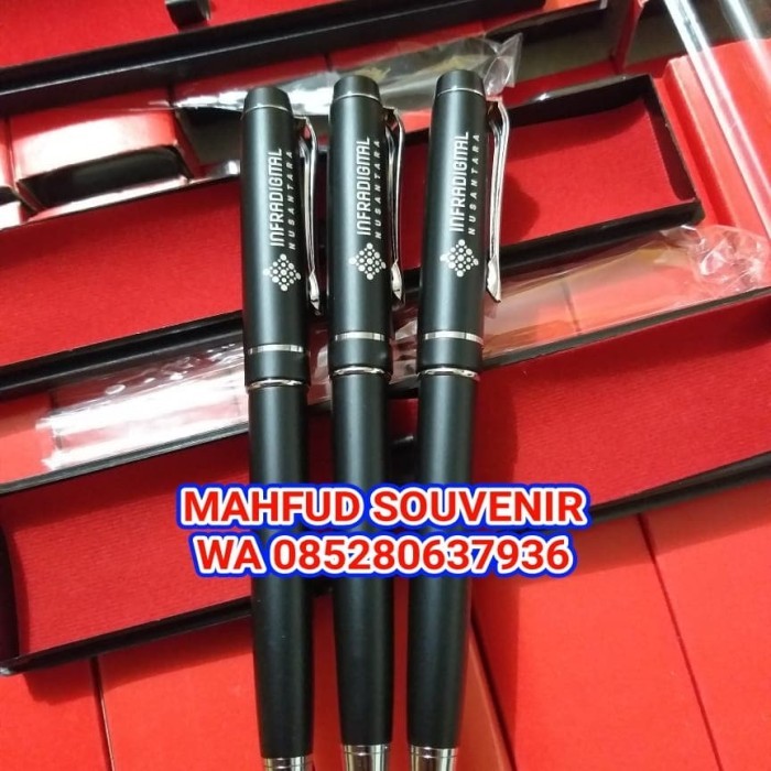 

Terbaru souvenir kantor / pulpen metal custom logo perusahaan 100% ori