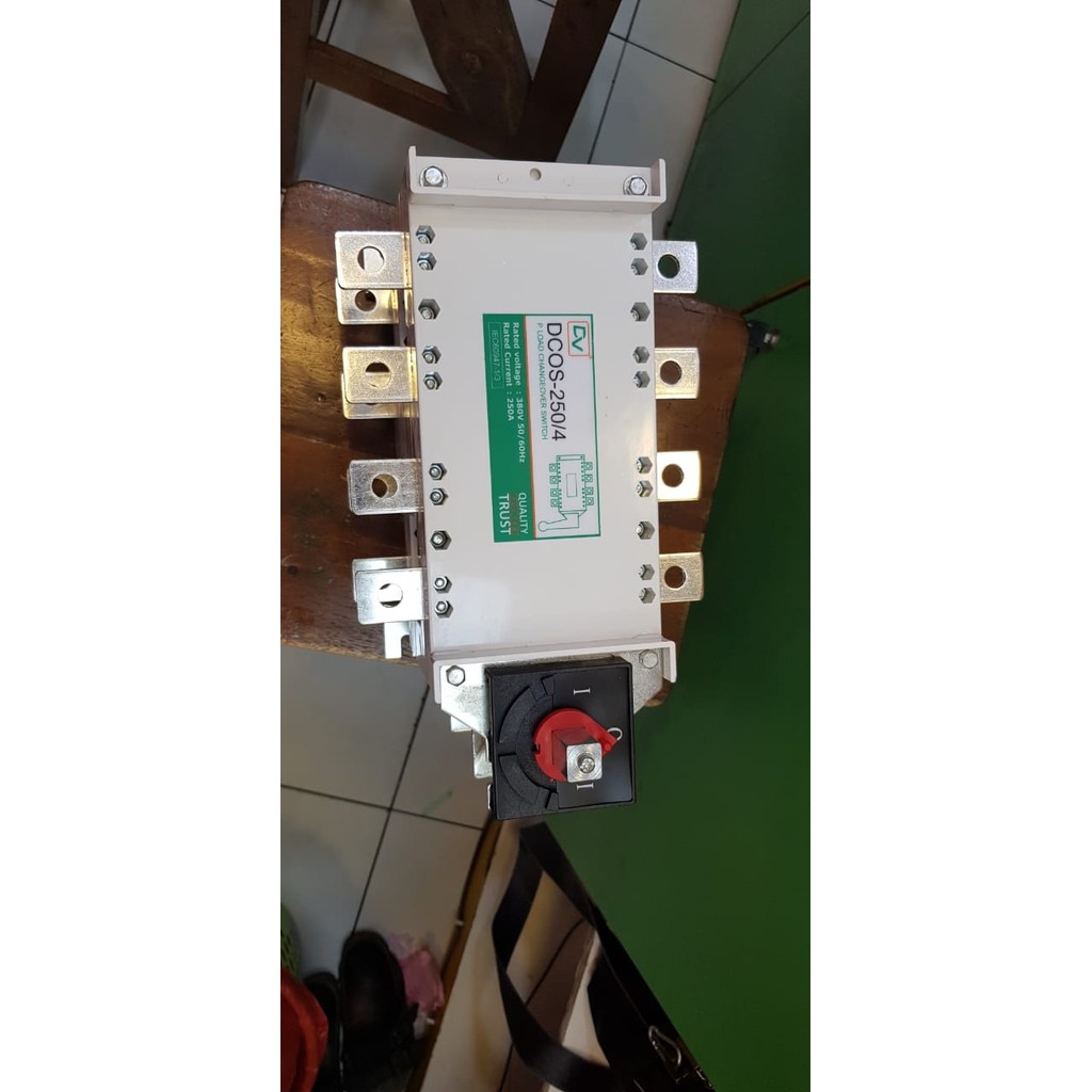 Terlaris Change Over Switch 4Pole 250A