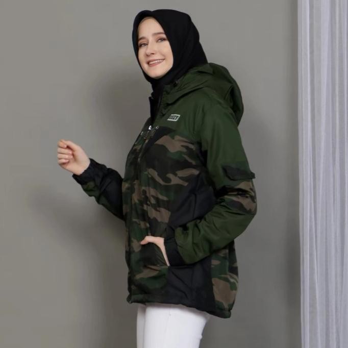 JAKET WANITA COZY LORENG HIJAU ARMY PARASUT, M FIT L, XL