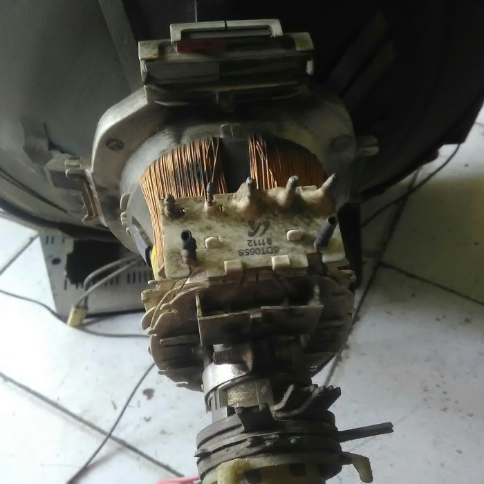 KONDE YOKE TV SANYO 21INCH PLAT