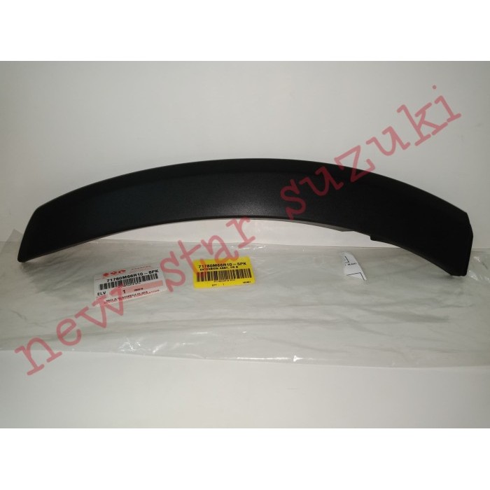 Moulding Bumper Depan Ignis