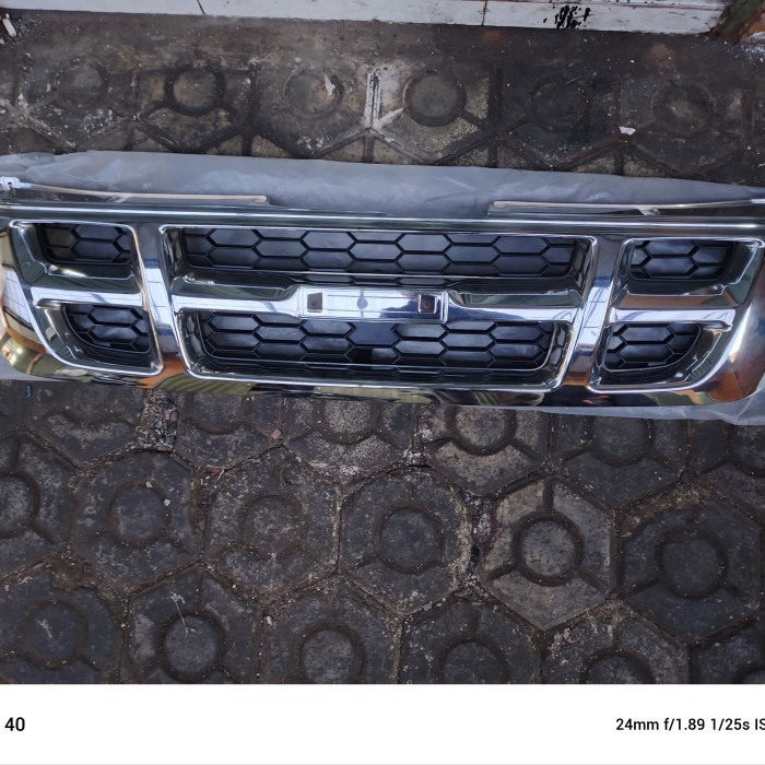 grill isuzu DMAX D-MAX 2002-2005