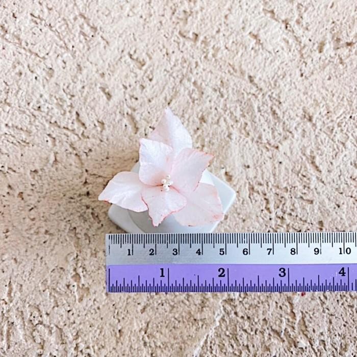 

Wafer Paper Filler Flowers - Mix Color