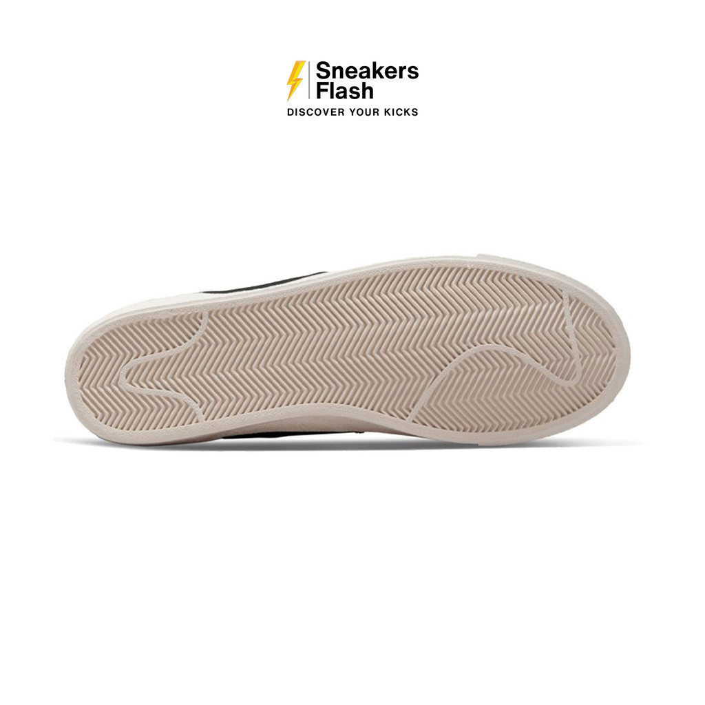 NIKE Blazer Low 77 Jumbo White Black Sail Sepatu Sneakers Pria - DN2158101 - Size 45