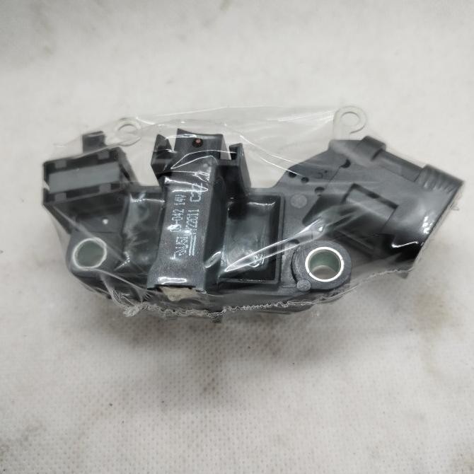 Spare Part Ic Regulator Asm Dinamo Alternator Isuzu Dmax 4Jh1 Traga  Ready