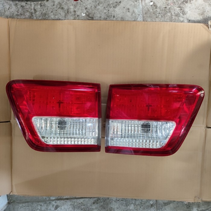 stoplamp lampu bagasi Toyota Fortuner 2010 original