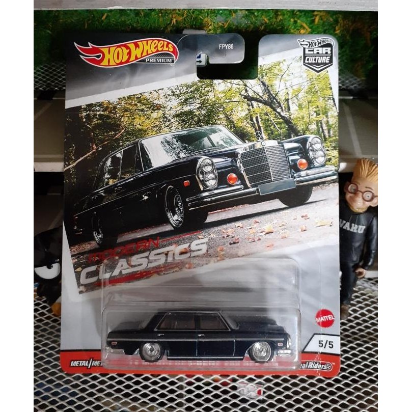 Hot Wheels '72 Mercedes-Benz 280 SEL 4.5