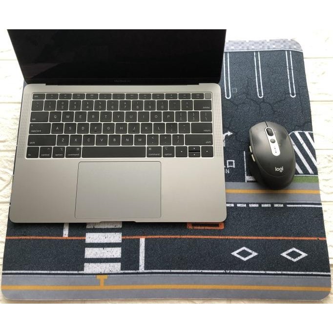 mousepad diorama parkir jalan raya