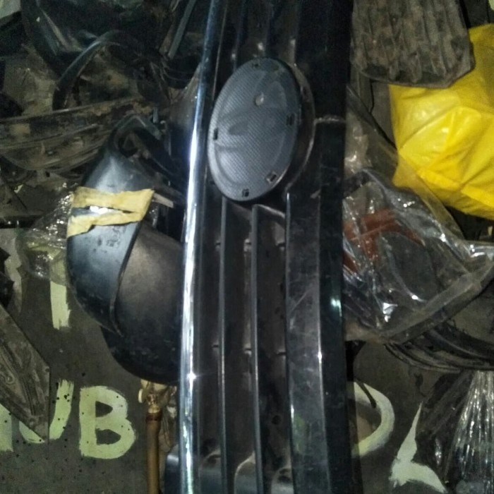 grill rush dan terios 2016-2017