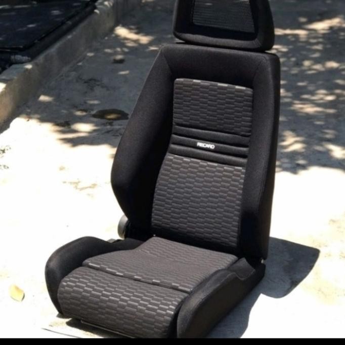 Kain Jok Mobil Hitam Garis Bludru Terbaik