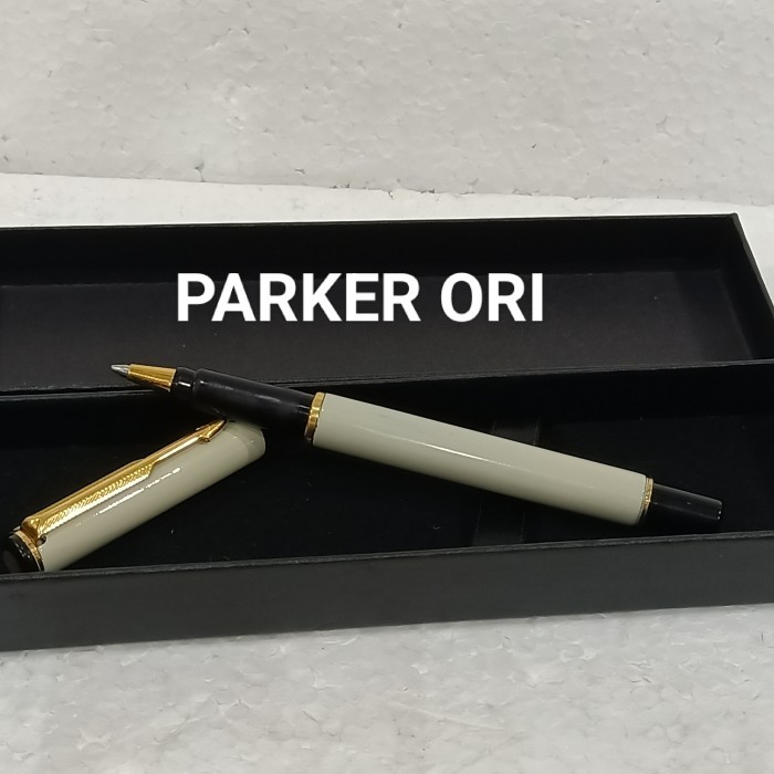 

Farizal - Pena Parker Original No Waterman Sheaffer Pilot Pelikan Aigner Dun Hill Mont Blanc St