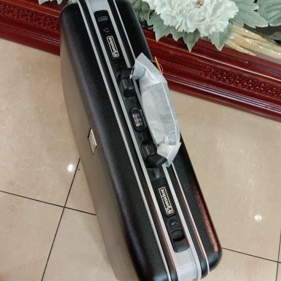 

SUNSHINE TAS KOPER MAP DOKUMEN FILE KANTOR PRESIDENT 20" 3144 TERMURAH