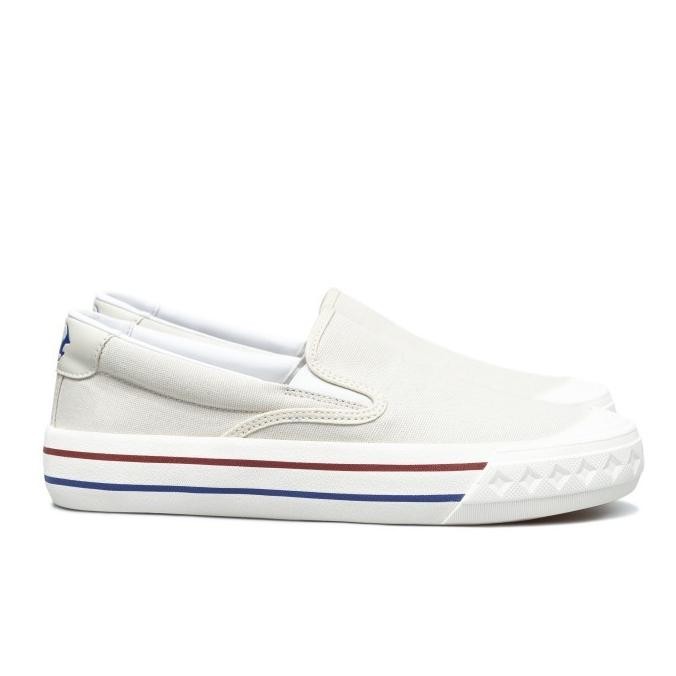 Sepatu Compass Retrograde Slip On Cream