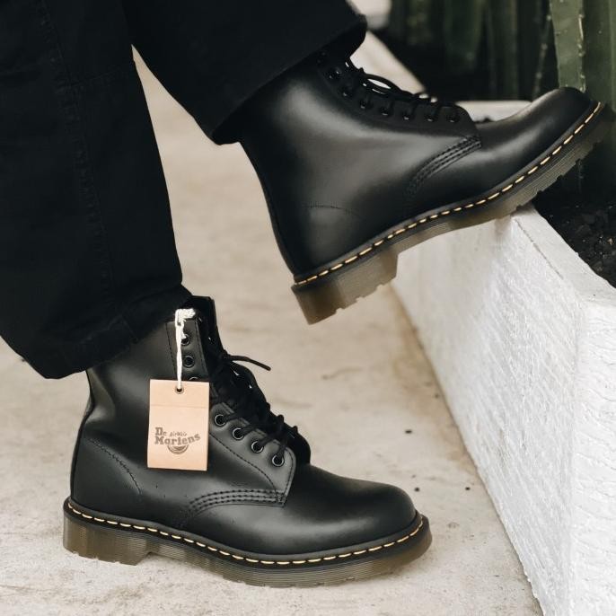 Dr Martens 1460 Black Smooth