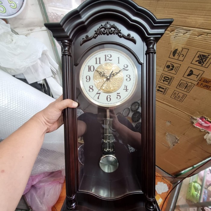 TERMURAH - jam dinding kuno klasik motif kayu musik dan bandulan