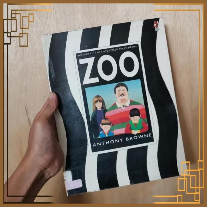 

[ADG] Buku Cerita Import Zoo by Anthony browne