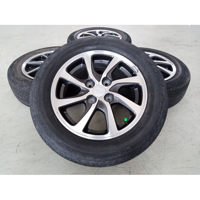 Velg Mobil Bekas Sigra Ring 14 + Ban 175 / 65 / R14