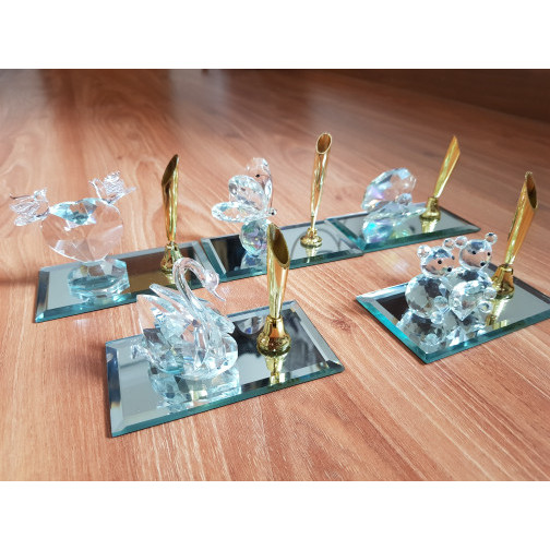 

tempat pena alat tulis kantor pulpen tinta crystal hiasan meja acc