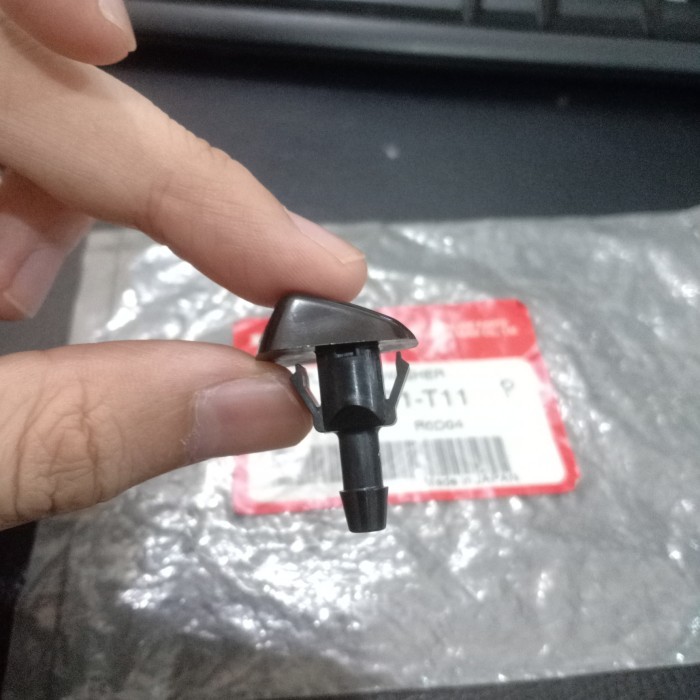 Nozzle WIPER NOZZEL Wiper Depan BRIO MOBILIO BRV 2016-2021 Original