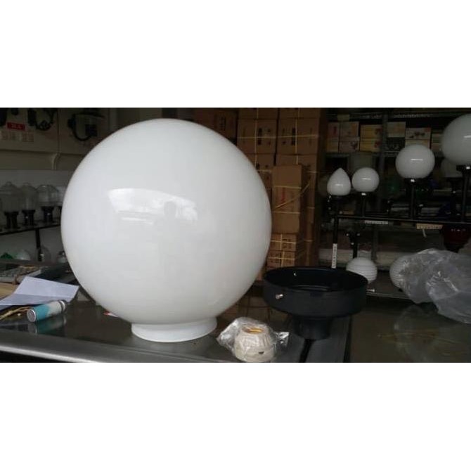 Lampu Taman Bulat 30Cm Kaca Dlx