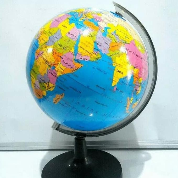 

GLOBE DIAMETER 30 CM, PERAGA PENDIDIKAN DAN EDUKASI, PAJANGAN NS99