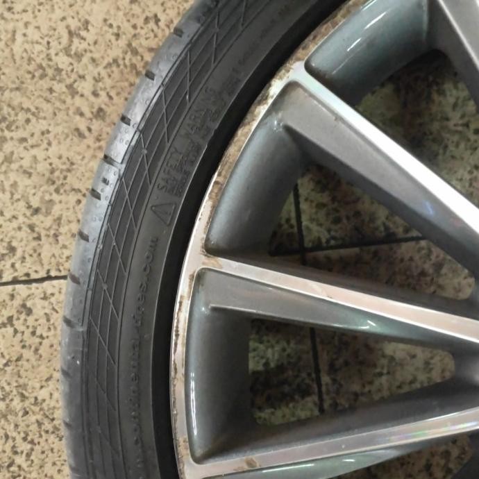 Service Velg Mobil Polish Press Penyok Cat Repaint Sol Cat Terbaru