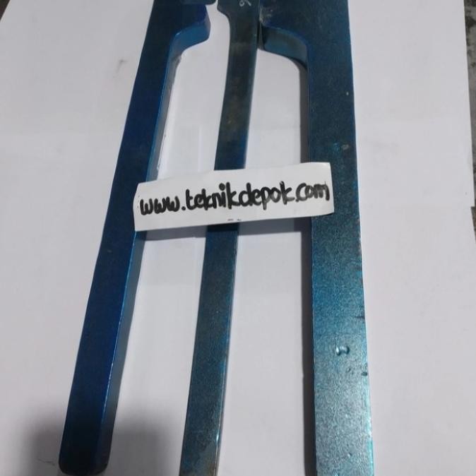 Alat Pembengkok Besi Beton M 19 x 400 mm Kunci Plat Baja Iron Bending