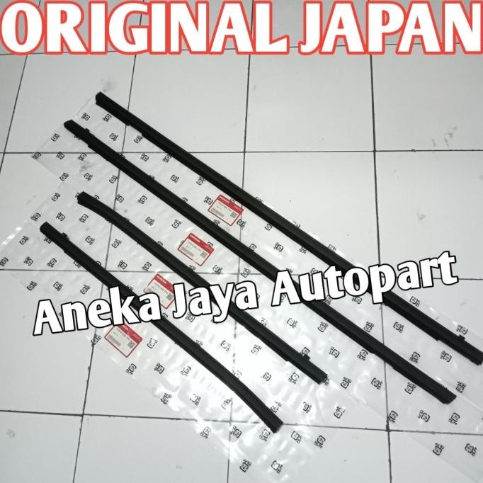 pelipit karet kaca luar Honda Jazz GD3 2004-2007 original 1set 4pcs