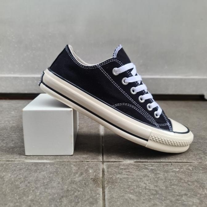 Sepatu Converse 70S Low Hitam Putih Glossy Grade Original