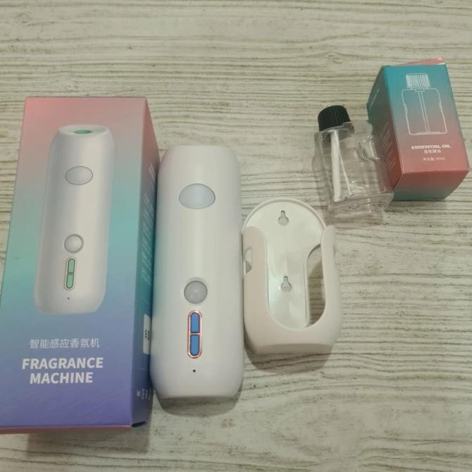 

familytosy FRAGRANCE MACHINE pengharum ruangan Pewangi ruangan charger