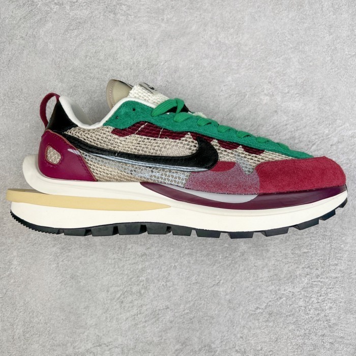 sacai x Nike Vaporwaffle Neptune Green