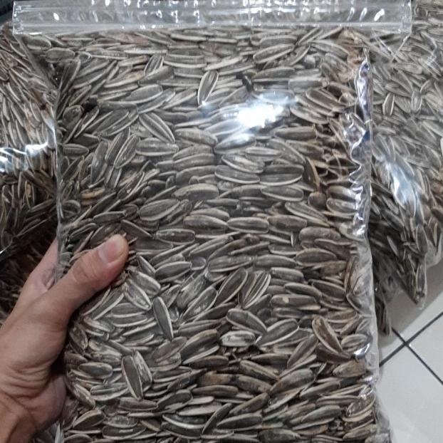 

Kuaci Sangrai Jumbo 1Kg