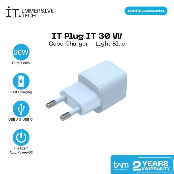 

BLUE- IT PLUG IT 30 W CUBE CHARGER - LIGHT BLUE