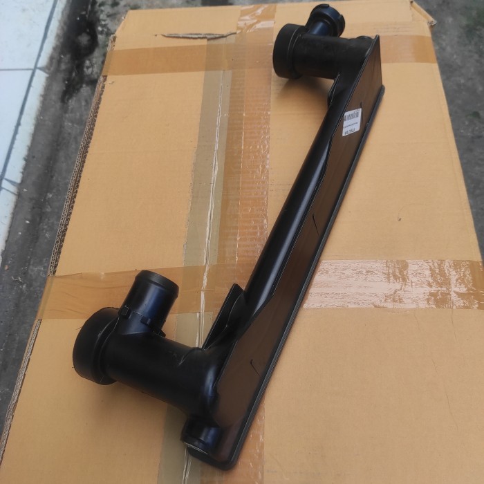 UPPER TANK RADIATOR NEW ALTIS/COVER RADIATOR NEW ALTIS