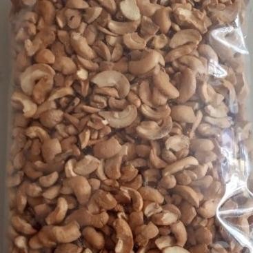 

Kacang Mede Belah Goreng Asin Bawang 1000 G