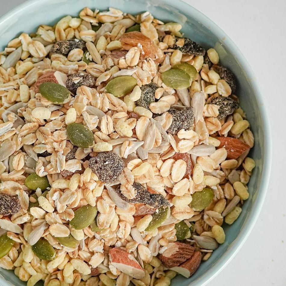 

Muesli Safiya 1 Kg Dried Fruit And Seed Sereal Sehat