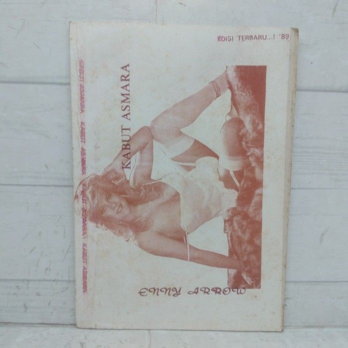 Enny Arrow Kabut Asmara BUKU Langka