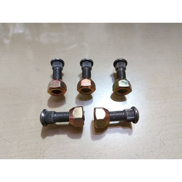 CUCI GUDANG Baut Roda L300 L300 Diesel Dan T120 78 Spare Part Mobil