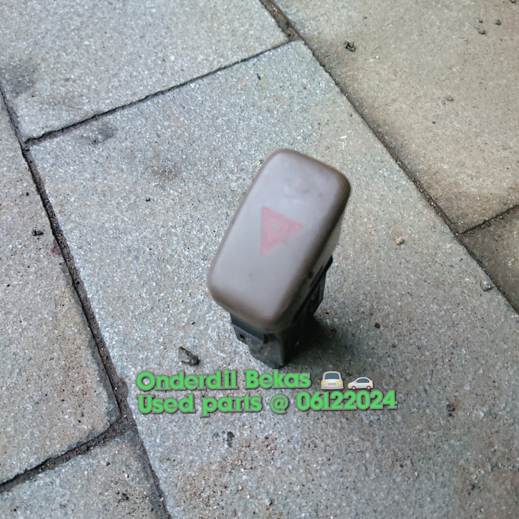 saklar switch hazard Toyota Camry grande gen 1