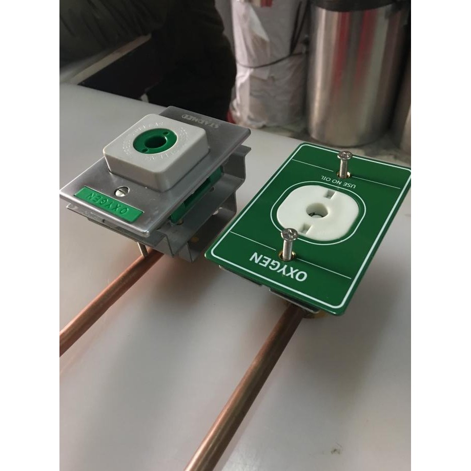 Wall Outlet Gas Medis JIS Standar dan Ohmeda Standar