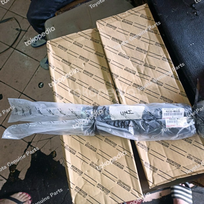 Shockbreaker Belakang Alphard Vellfire GS Original