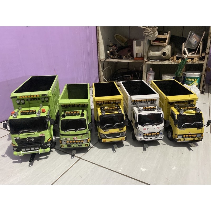 Mainan truck hino 500 jumbo