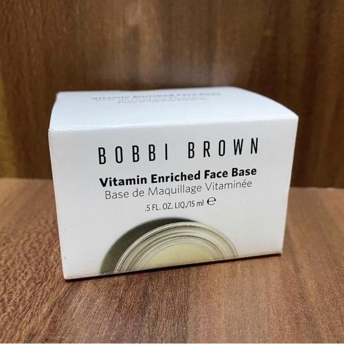 Bobbi Brown Vitamin Enriched Face Base