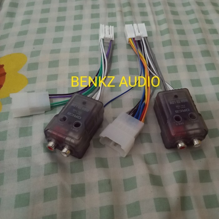 2 buat soket rca out put head unit toyota Plug n play