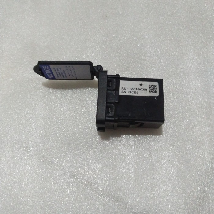 USB AUX TOYOTA INNOVA FORTUNER VIOS YARIS SIENTA F55C1-0k00R