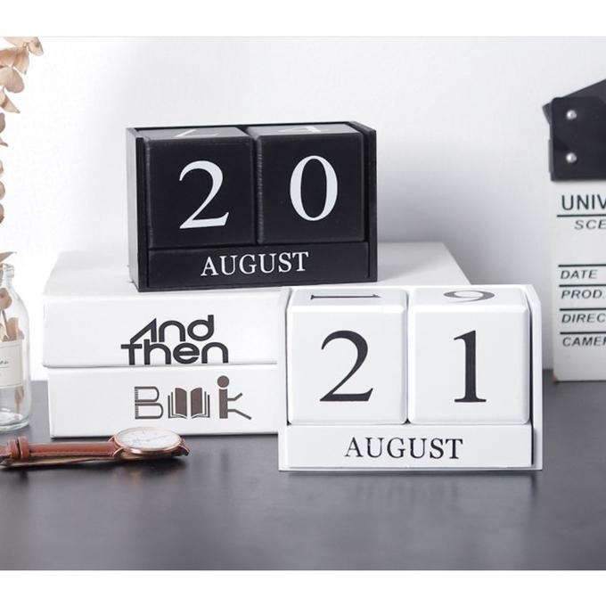 

Wooden Table Calender /Kalender Portabel Vintage Kayu Meja