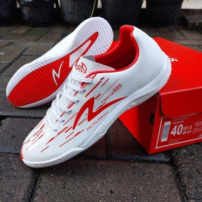 SEPATU FUTSAL SPECS ACCELERATOR LIGHTSPEED REBORN IN - WHITE/RED