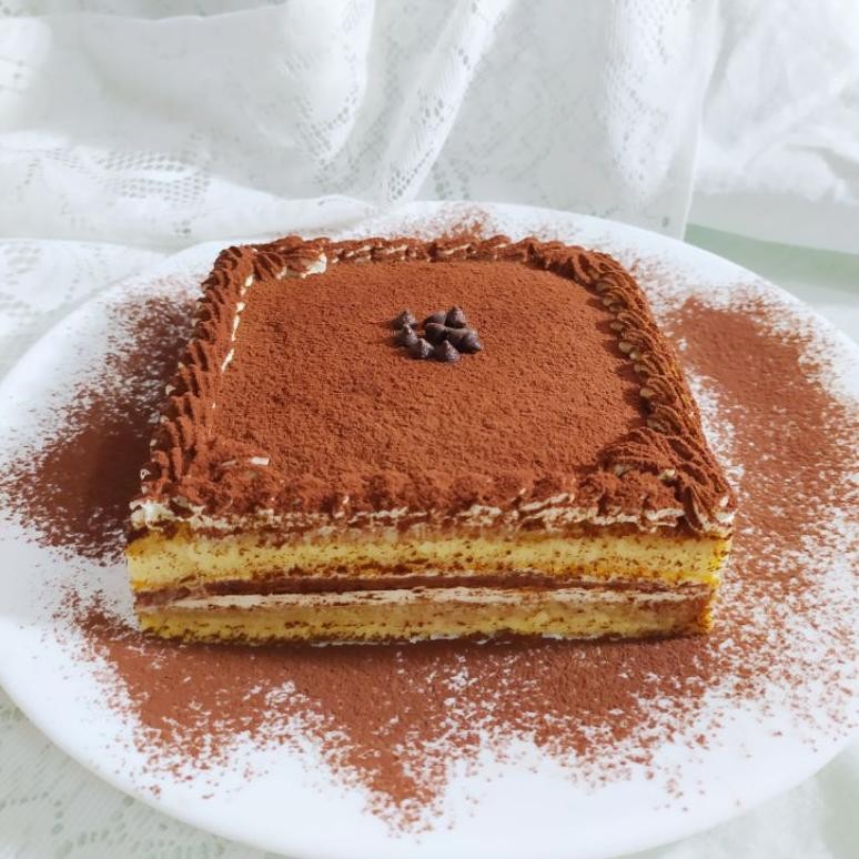 

Tiramisu Cake 14x14cm